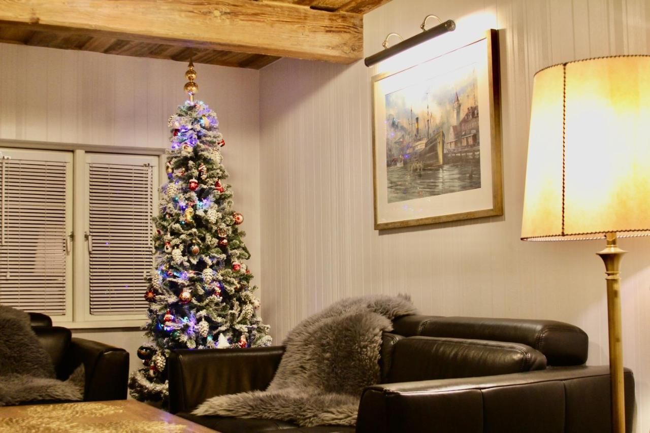 Heritage House Nida With 2 Bedrooms & Free Parking Екстер'єр фото